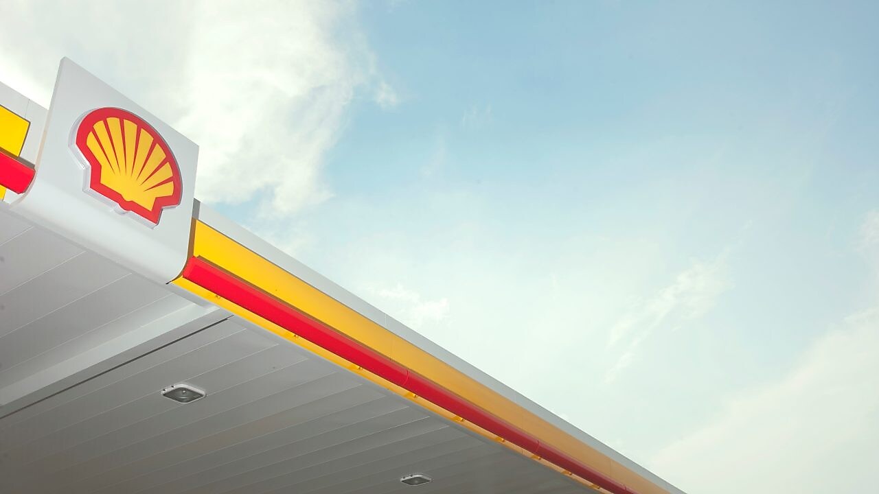 小売り販売ステーションのキャノピー